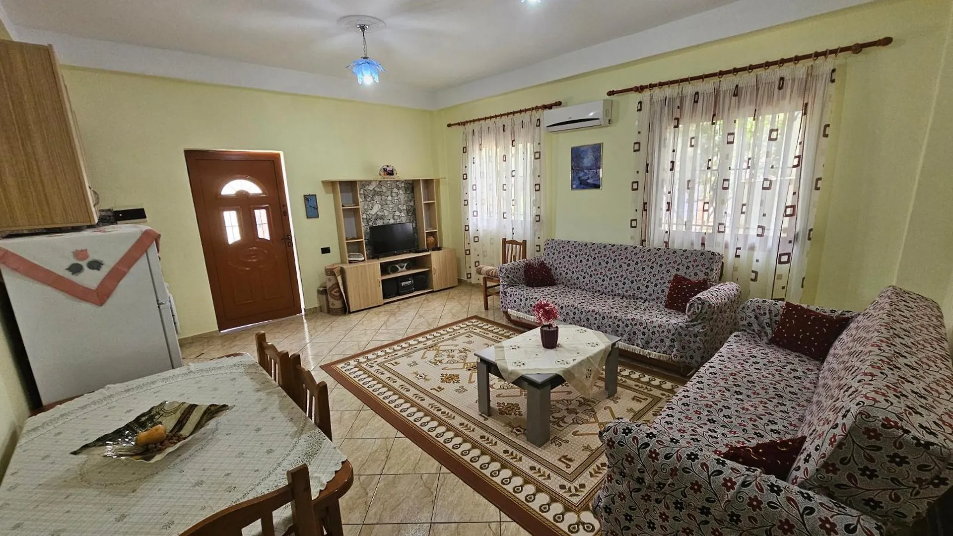 Mesaiz 2 Apartment Vlore 0*,  Albania